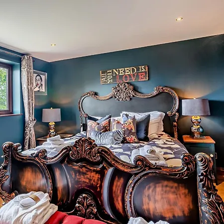 8 Bed In Pateley Bridge 95111 * Sawley (North Yorkshire)
