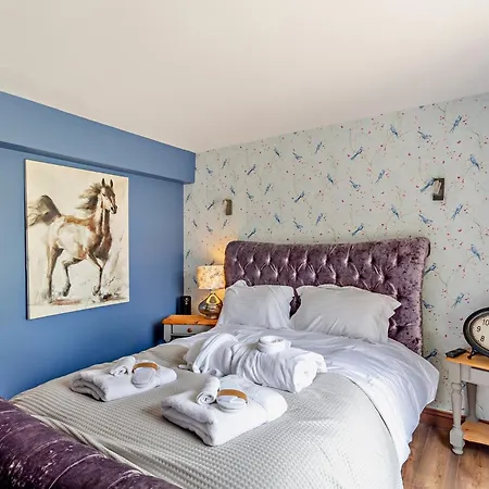 8 Bed In Pateley Bridge 95111
